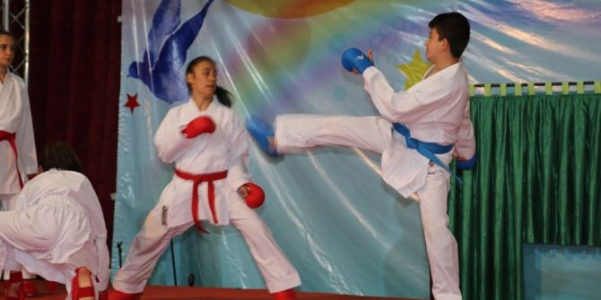 Geleceğin Bilim İnsanları Hem Eğleniyor Hem Öğreniyor