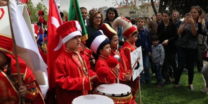 Gaziantep’te 23 Nisan Coşkusu