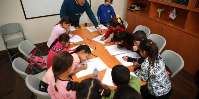 Ata’larına Karikatür Çizdiler