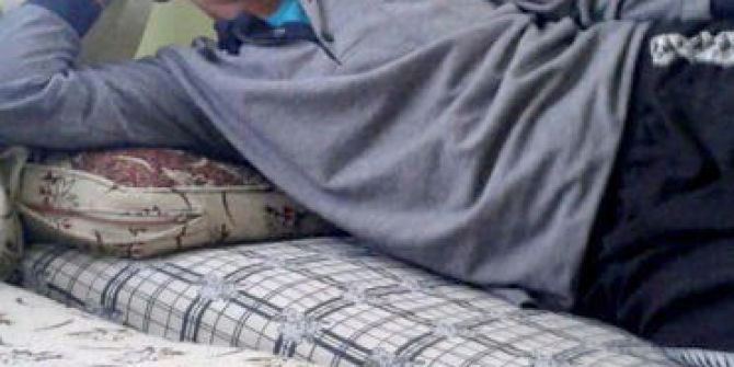 Karısını Öldürdü, Sabaha Kadar Başında Bekledi