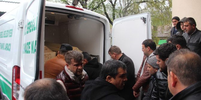 Aynı İsmi Taşıdığı Dedesinin Cenazesi Dönüşü Kazada Hayatını Kaybetti