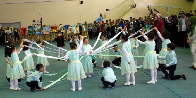 Bitlis’te 23 Nisan Coşkusu