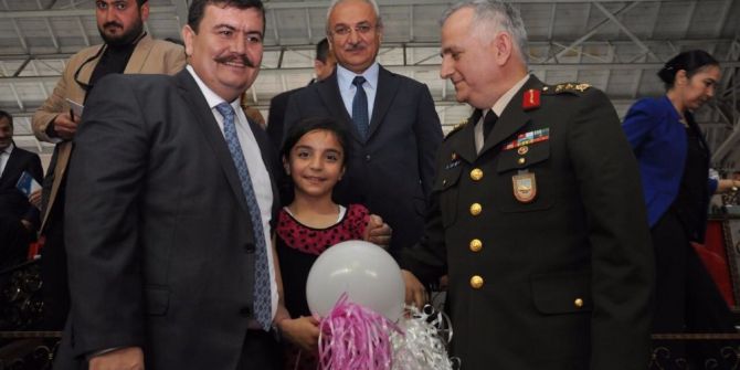 Erzincan’da 23 Nisan Coşkusu