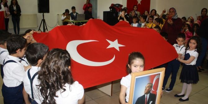 Uçhisar’da, 23 Nisan Ulusal Egemenlik Ve Çocuk Bayramı Coşkuyla Kutlandı