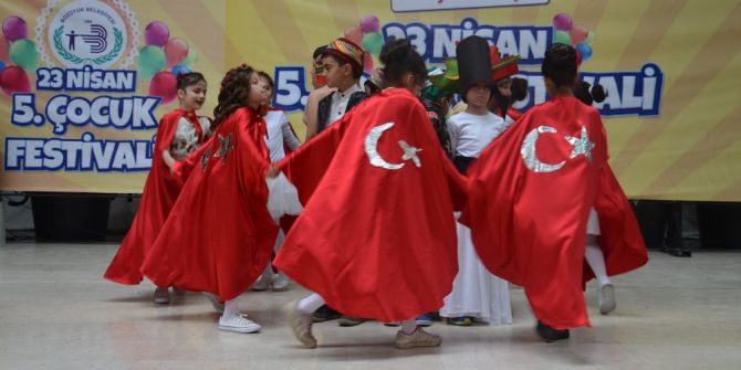 Bozüyük’te 5. Çocuk Festivali’nde Çocuklar Doyasıya Eğlendi