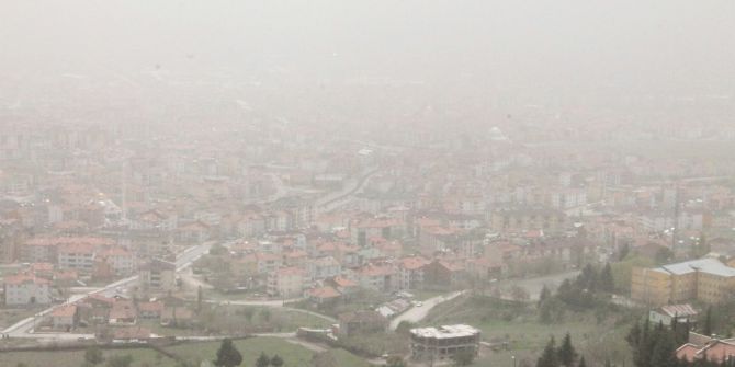 Elazığ’da Gökyüzü Tozla Kaplandı