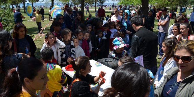 Didim Belediyesinin Geleneksel Uçurtma Şenliğinden Renkli Görüntüler
