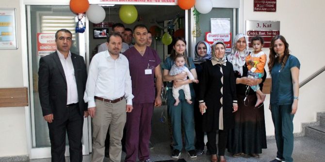 Hasta Çocuklara 23 Nisan Kutlaması