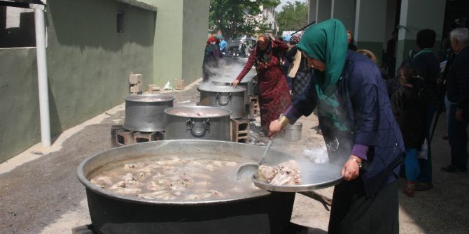 Elbeyli’de 10 Bin Kişiye Yemek Dağıtıldı