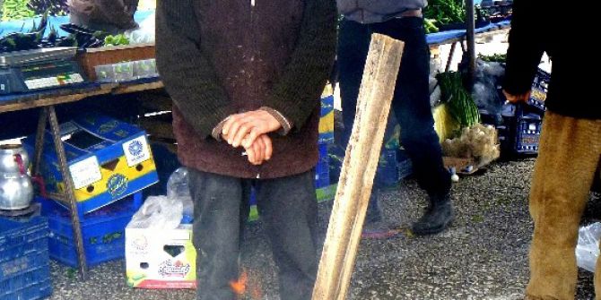 Nisan Ayında Pazarcılar Ateşle Isındı