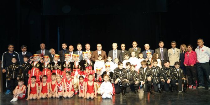 Bartın’da 23 Nisan Ulusal Egemenlik Ve Çocuk Bayramı Kutlandı