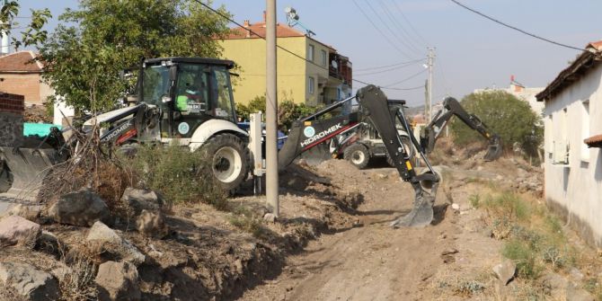 Çiftçilerin Mahsüllerine Dere Temizliği İle Koruma