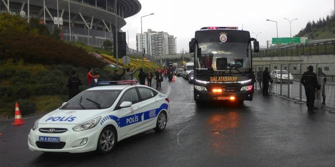Derbi Öncesi Takımlar Stada Geldi