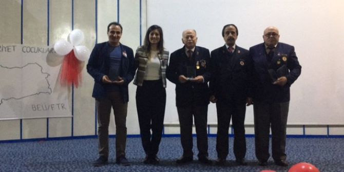 Üniversiteli Öğrencilerden “7’den 70’e Cumhuriyet Çocukları” Etkinliği