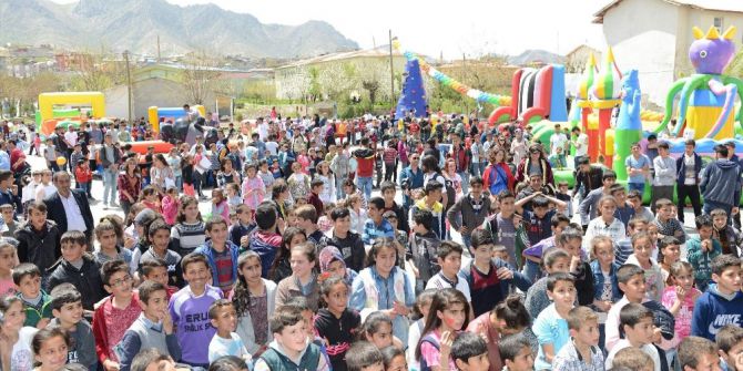 Eruh’a Bayram Geldi