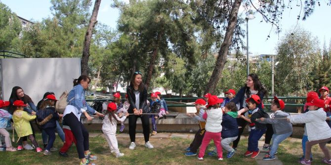 Çocuklar Oyunlarla Tanıştı