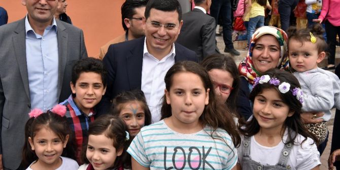 Tütüncü’den Eğitime Destek