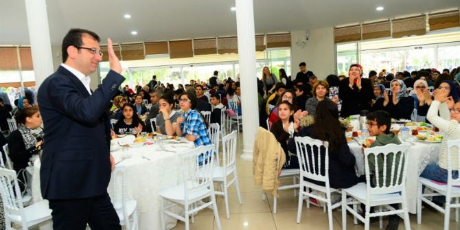Başkan İmamoğlu, Teog Sınavına Girecek Öğrencilere Moral Verdi