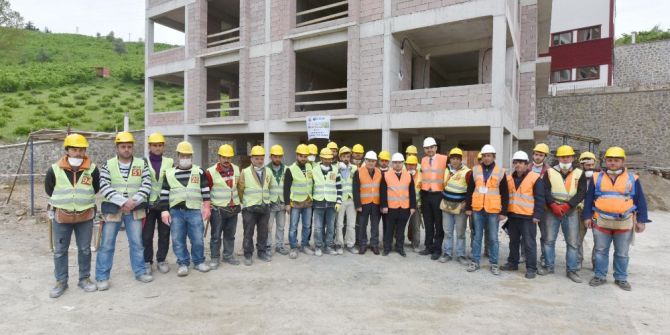 Trabzon’da 209 Kişiye Uygulamalı Ve Teorik Mesleki Yeterlilik Sınavı Yapıldı