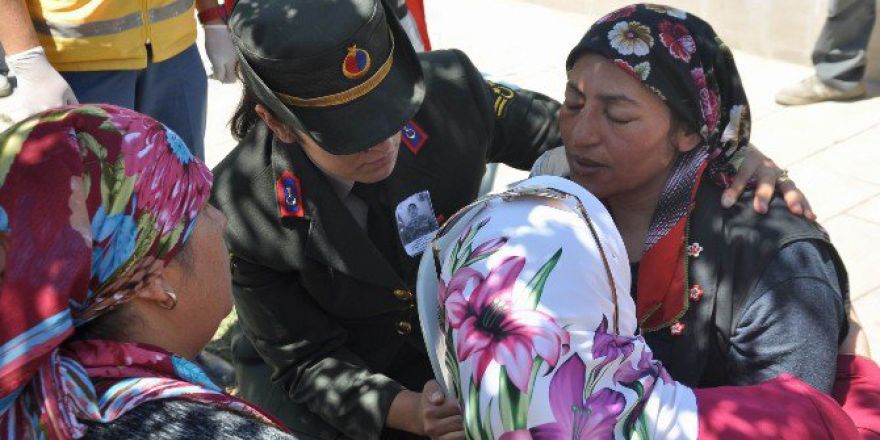 Gözyaşları İçerisinde Son Yolculuğuna Uğurlandı