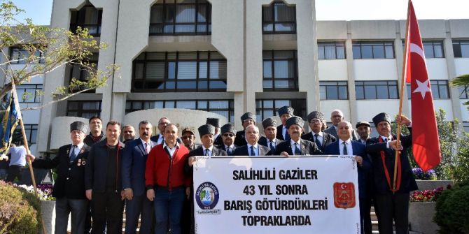Salihlili Gaziler Kıbrıs’a Uğurlandı