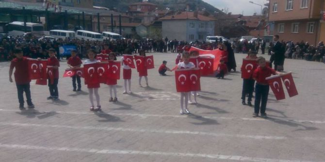 23 Nisan’ı Geçikmeli Kutladılar
