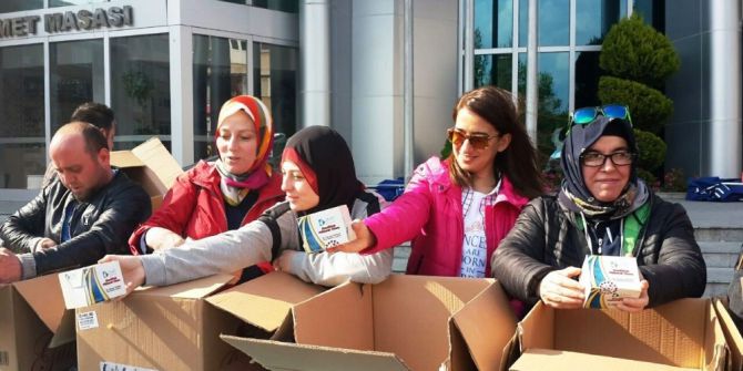 İzmit Belediyesi 4 Bin Paket Simit Dağıttı