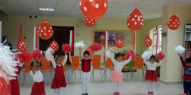 Nezaket Okulları 23 Nisan’ı Coşkuyla Kutladı