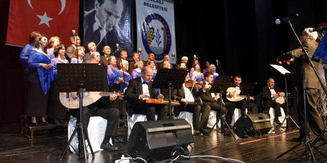 İstanbullu Velilerden Salihli’de Konser