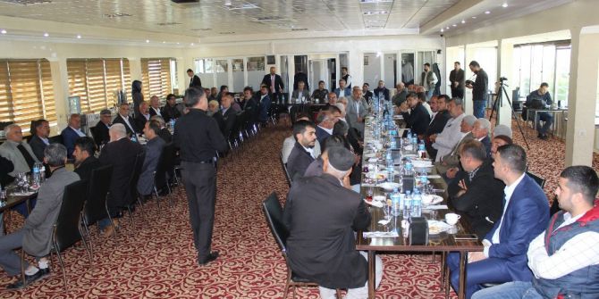 Aşiret Mensupları Terör Örgütleri Hakkında Bilgilendirildi