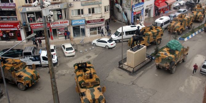 Hakkari Bölgesinde Operasyonlar Devam Ediyor