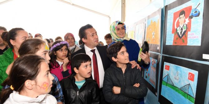 Tuzla Belediyesi Gönül Elleri Çarşısı’na Kayıtlı Çocuklar, “Kahramanlık”ı Resmetti