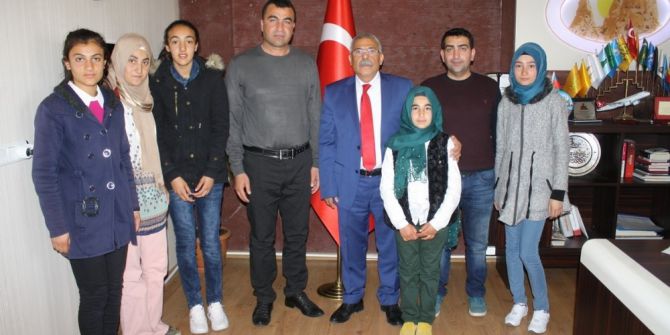 Şırnak-idil’deki Öğrencilerden, Başkan Karaaslan’a Teşekkür Ziyareti