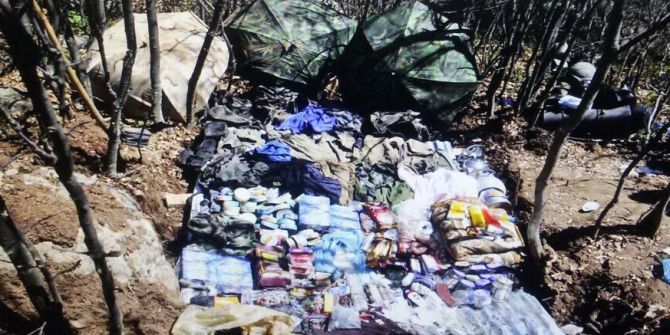 Teröristlerin Deposu Bulundu, Patlayıcı Düzenekleri Çıktı