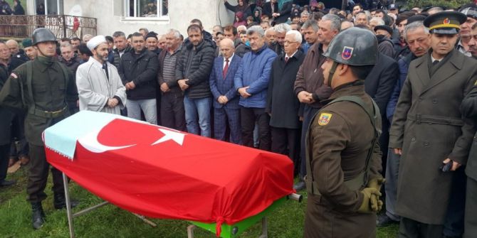 Trafik Kazasında Ölen Uzman Çavuş Toprağa Verildi