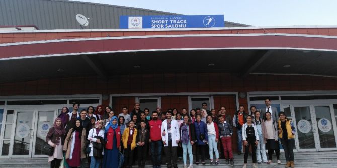 Karayazılı Çocuklar Yakutiye Gençlik Merkezinin Kanatlarında