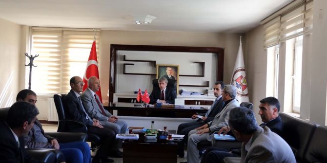 Vali Çınar, Birim Amirleriyle Toplantı Yaptı