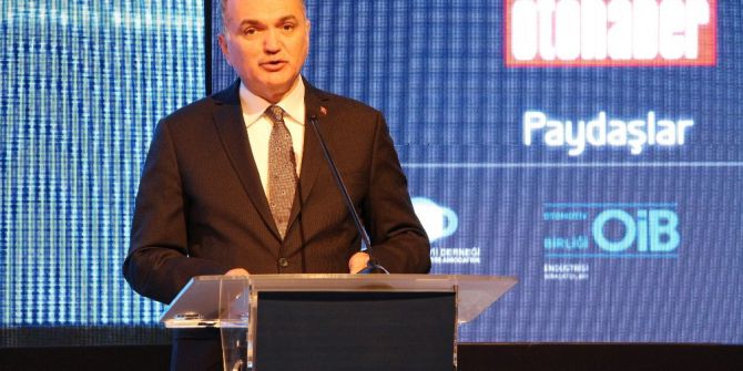 Bakan Özlü: "Yerli Bir Otomobil Markası Oluşturmayı Önemsiyoruz"