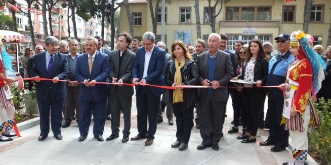 Burhaniye’de Şehit Turhan Bayraktar Parkı Törenle Açıldı