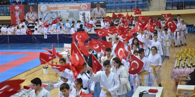 İller Arası Karate Şampiyonası Seremonisi Yapıldı