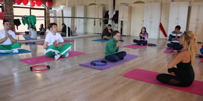 Özel Öğrencilere Pilates Ve Yoga Dersleri
