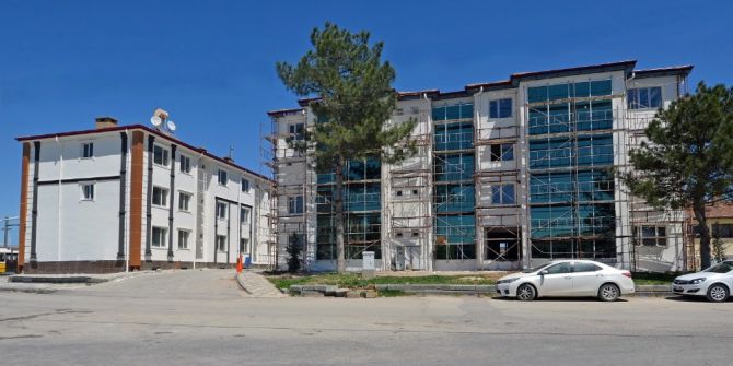 Yeşilyurt Belediyesi Yeni Hizmet Binasına Taşınmak İçin Gün Sayıyor