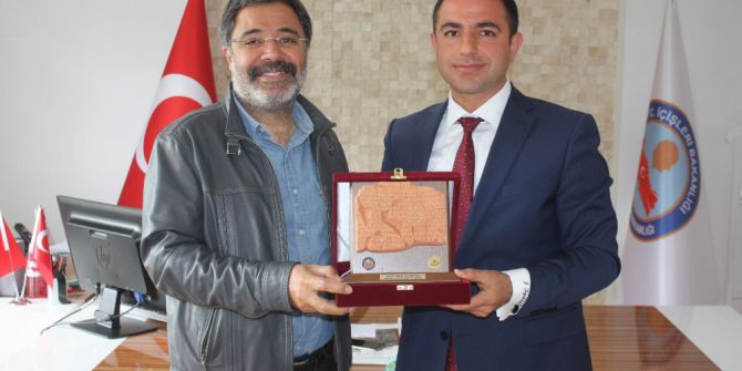 Ünlü Yazardan Hattuşa’ya Ziyaret