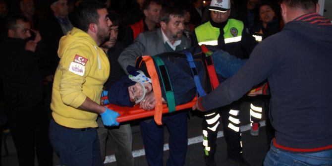 Otomobilin Kadına Çarpma Anı Kameralara Böyle Yansıdı