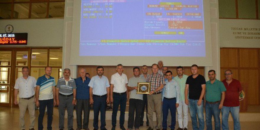 Edirne’de Sezonun İlk Ayçiçeği Satıldı