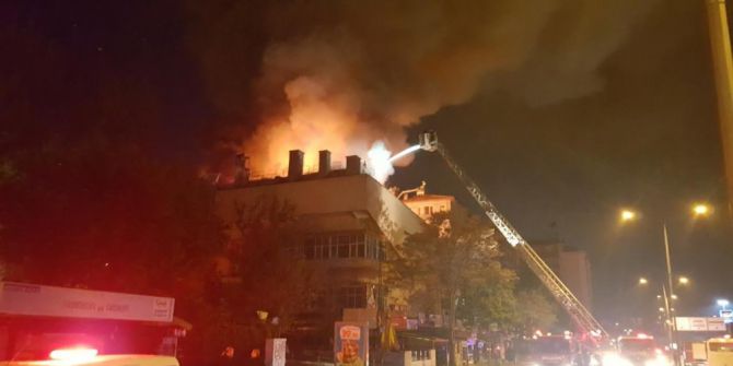 Başkent Sabaha Alevlerle Uyandı