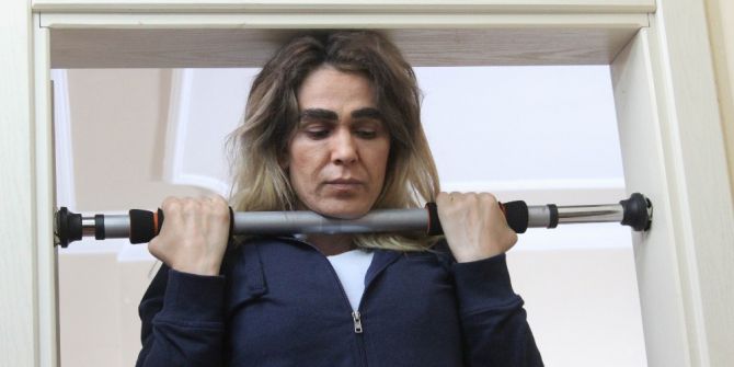 Eşinden Boşanan Survivor Nagihan ‘Evde Kalmış’ Kızı Oynuyor