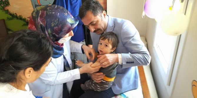 Halk Sağlığı Müdürü Dr.ömer Faruk Özyurt, ""Erişkinler De Aşılanma Konusunda Bir Hekime Danışmalı"