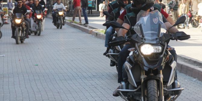 Çocuk Parkından Uyuşturucu Fışkırdı