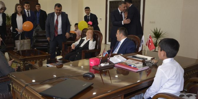 Küçük Kaymakamın, İlk Talimatı Tren Yolunun Park Yapılması Oldu